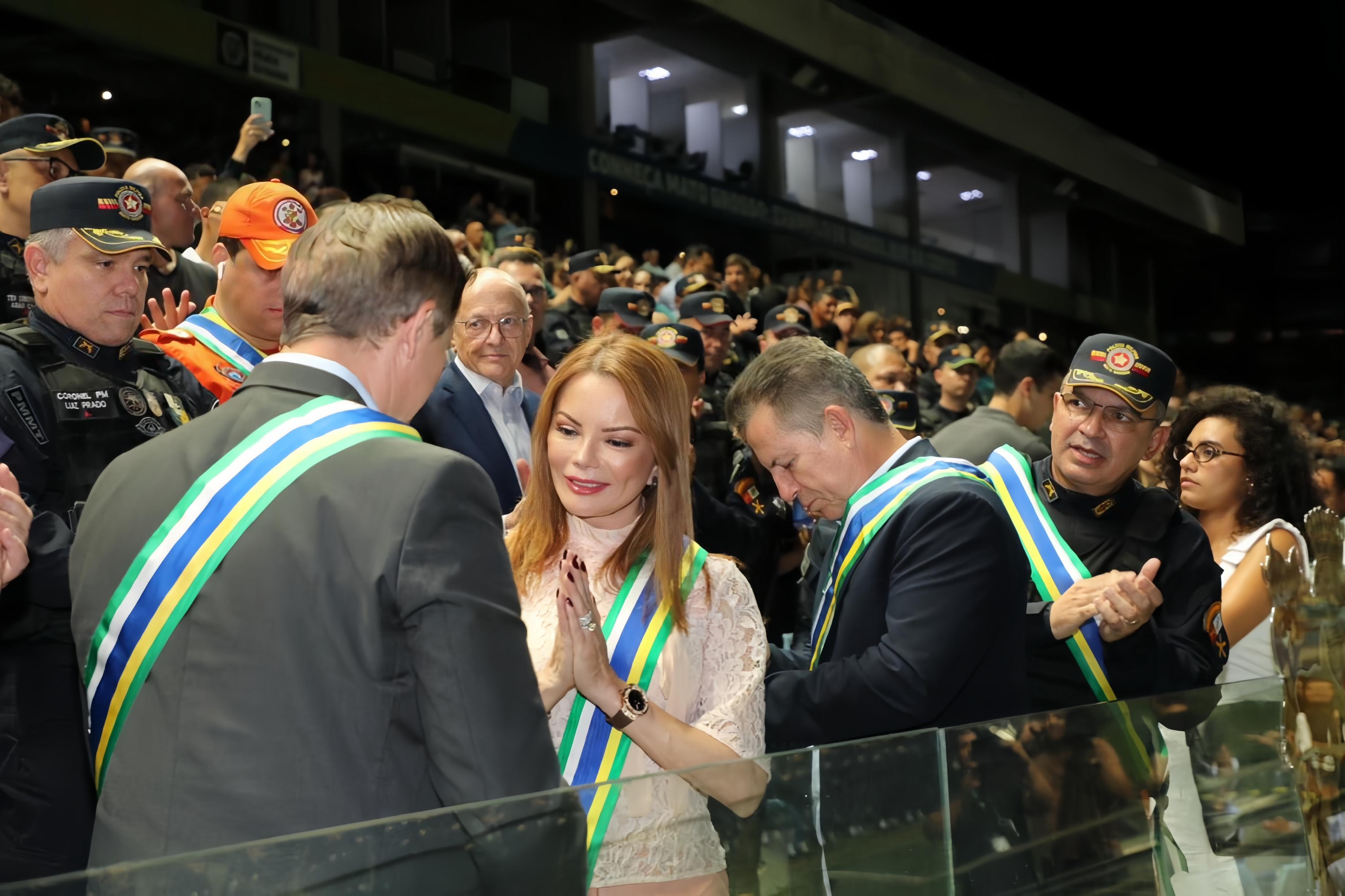 Virginia Mendes recebe a maior honraria da Polícia Militar de Mato Grosso