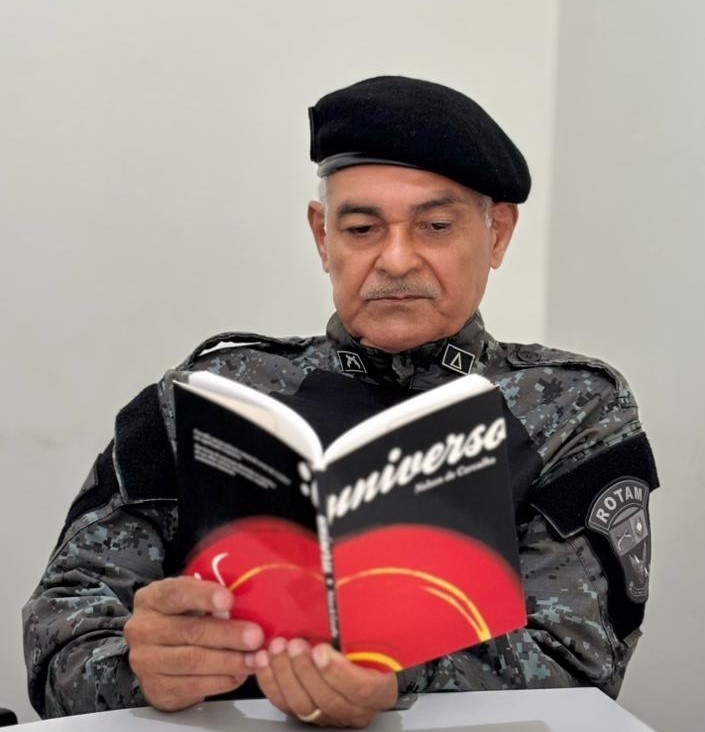 Entre fardas e versos: A jornada emocional do subtenente e escritor Nelson de Carvalho