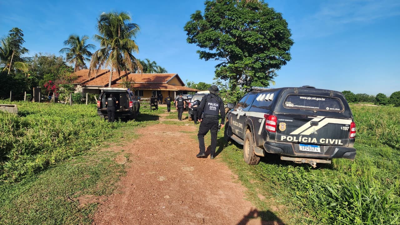 Dez suspeitos de integrarem facção são presos em flagrante durante operação em MT 