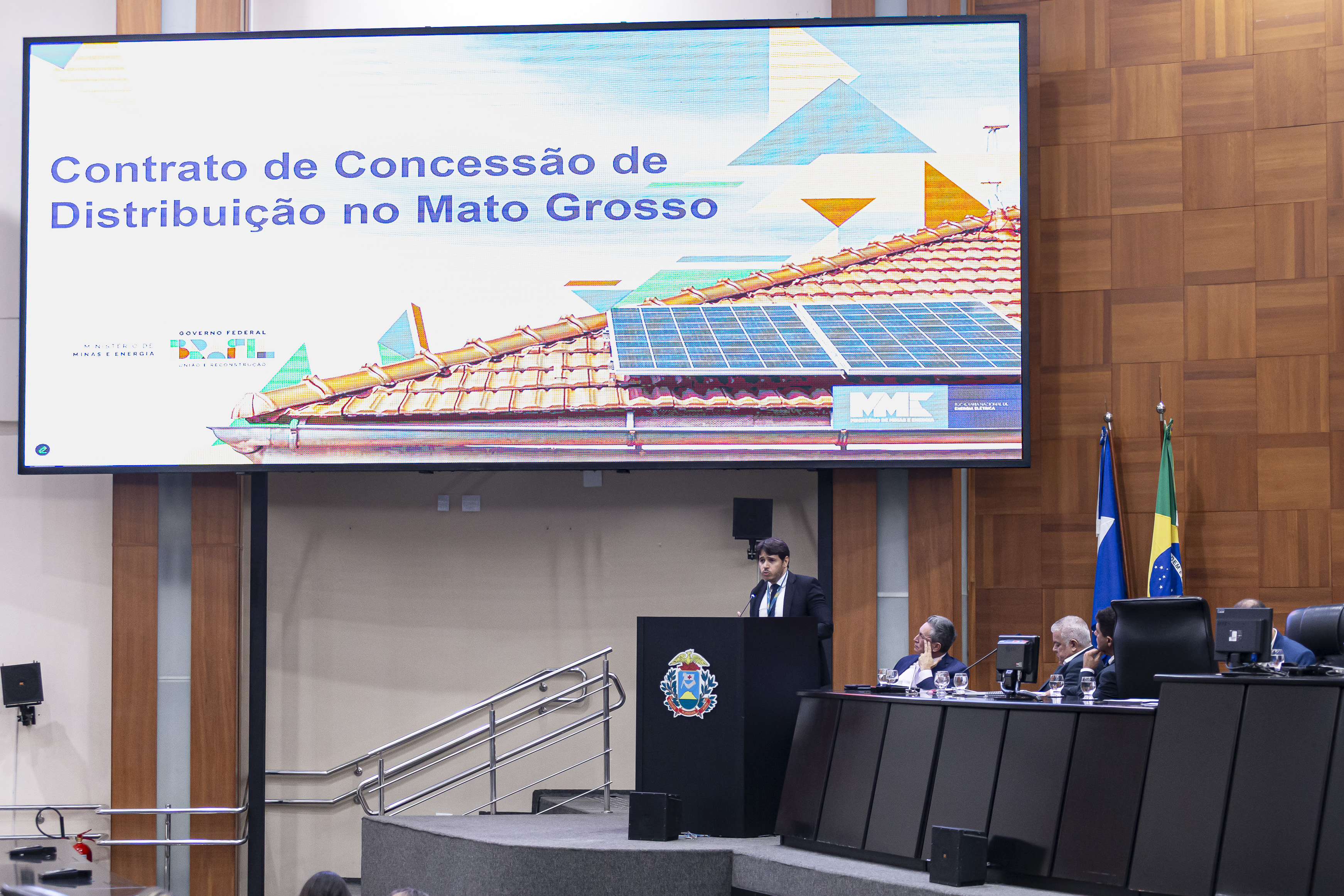 Mesmo com falhas na prestação de serviços, governo federal caminha para renovar concessão da Energisa em MT