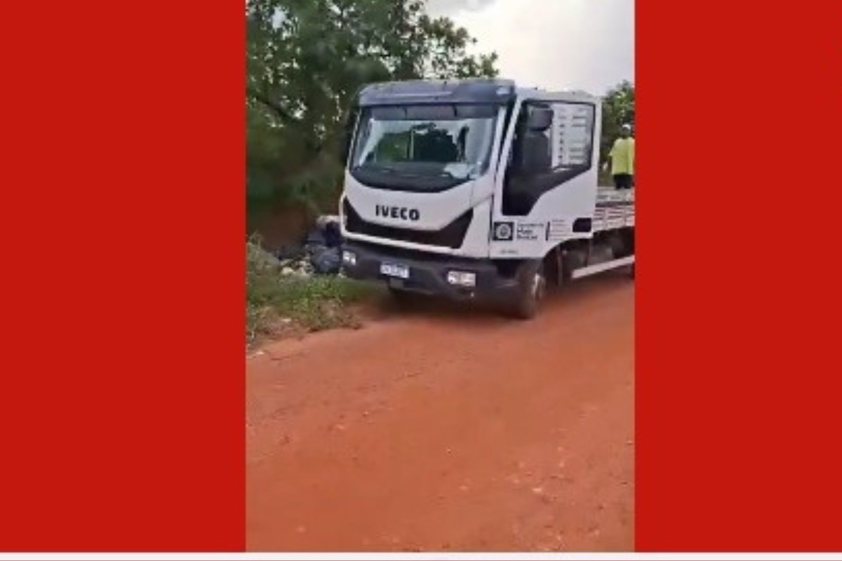 Caminhão da Secretaria de Planejamento de MT é flagrado jogando lixo em local proibido de Cuiabá; vídeo