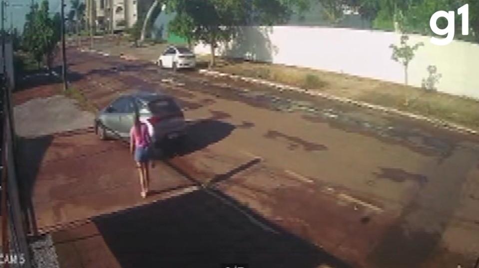 VÍDEO: mulher é sequestrada pelo ex-marido em carro blindado durante caminhada em MT