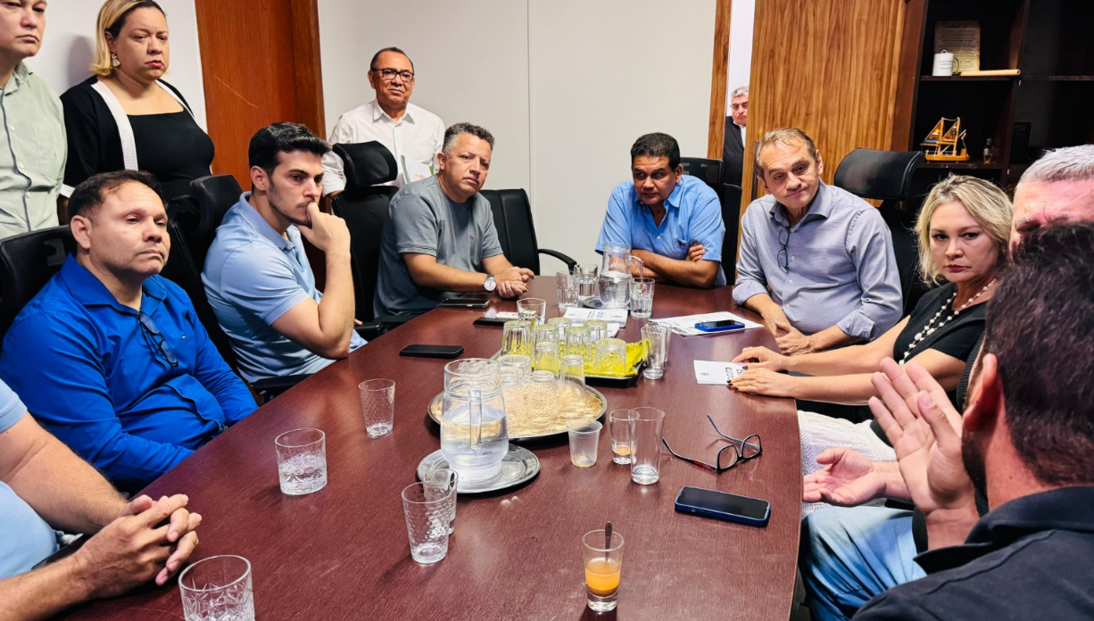 Wilson Santos reforça diálogo ao receber demandas dos vereadores de Várzea Grande