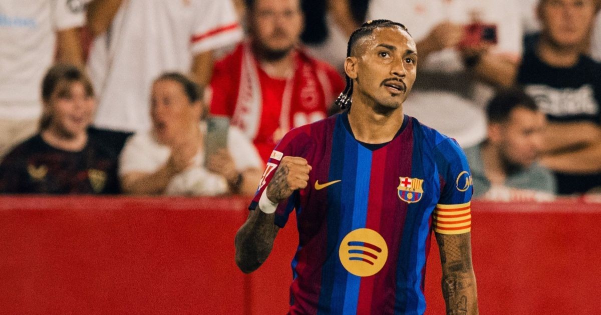 Com hat-trick de Raphinha, Barcelona mantém 100% em LaLiga