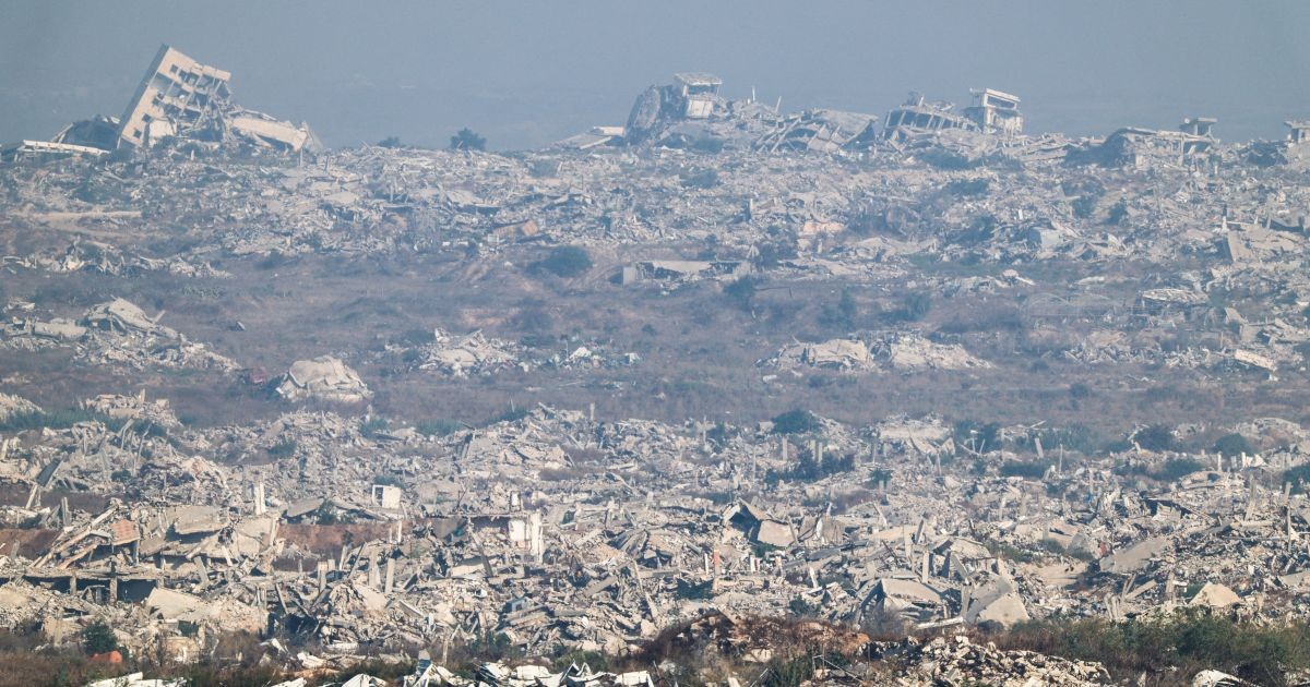 Gaza pede ajuda internacional para retirar 8 mil corpos sob escombros