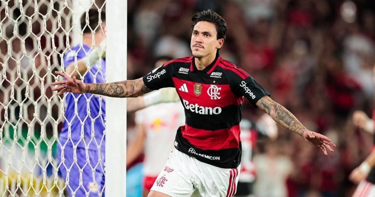 Flamengo domina, vence Red Bull Bragantino em casa e desponta como líder