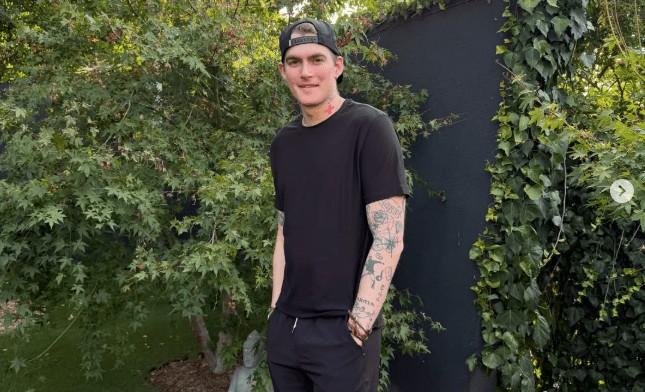 Filho de Cindy Crawford, modelo Presley Gerber morre aos 27 anos