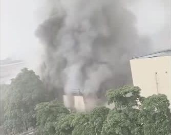 Incêndio em fábrica têxtil deixa oito mortos no sul da China