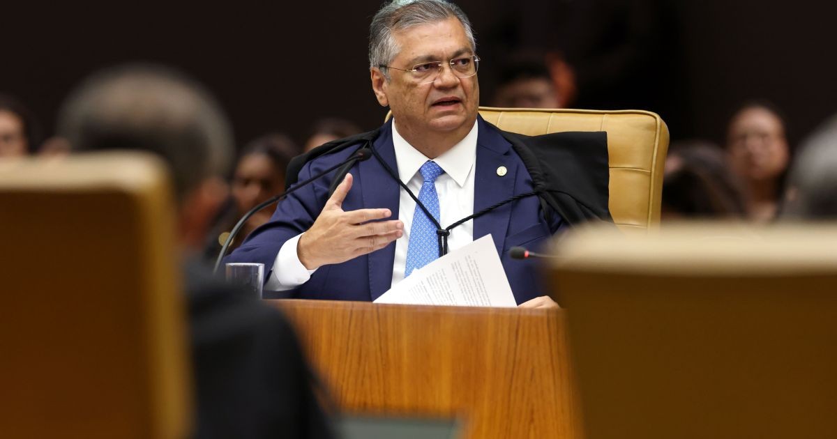 Dino rejeita liminar e mantém decreto que proíbe publicidade de bets em MG