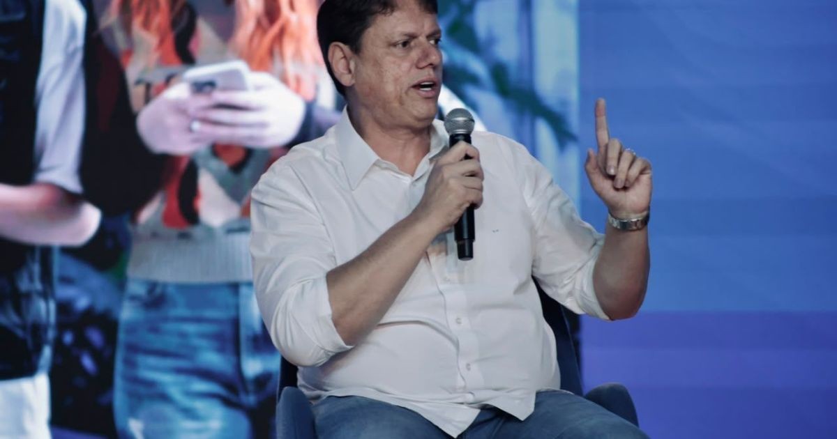 “Não estou buscando eleitor evangélico”, diz Tarcísio
