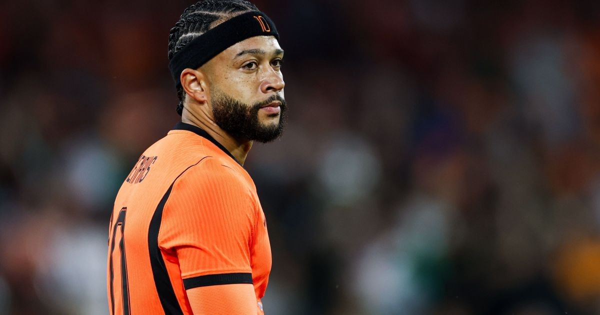 Xavi revela conversa e reação de Memphis após ausência em convocação