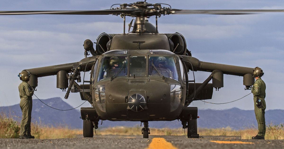 FAB usa helicóptero famoso nos EUA em busca por Rick e empresário em SC