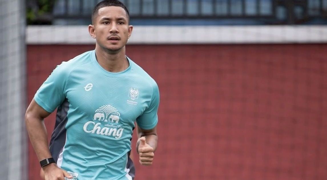 Fortuna de R$ 110 bi e sem clube: saiba quem é o jogador mais rico do mundo