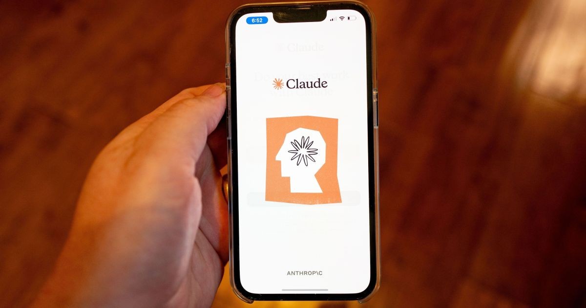 Anthropic apresenta Claude Opus 5.5 focado em segurança e custo-benefício