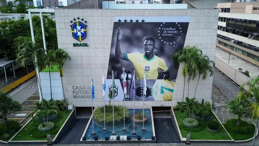 Clubes vão pedir à CBF fim do limite de 12 jogos para transferências