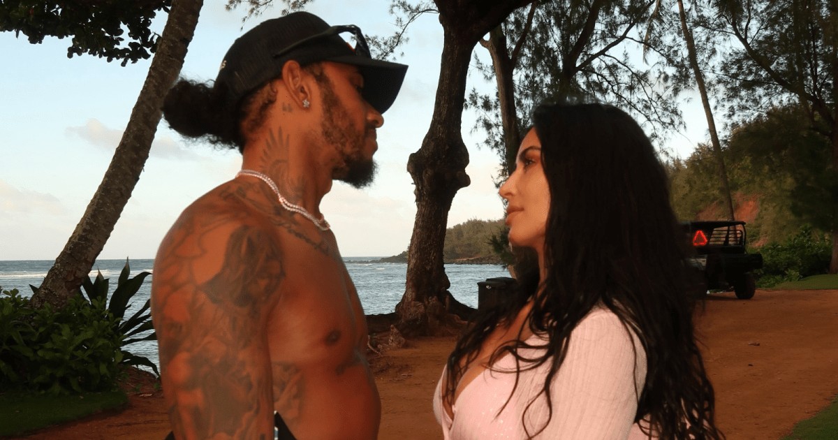 Kim Kardashian e Lewis Hamilton posam juntos em viagem; veja fotos