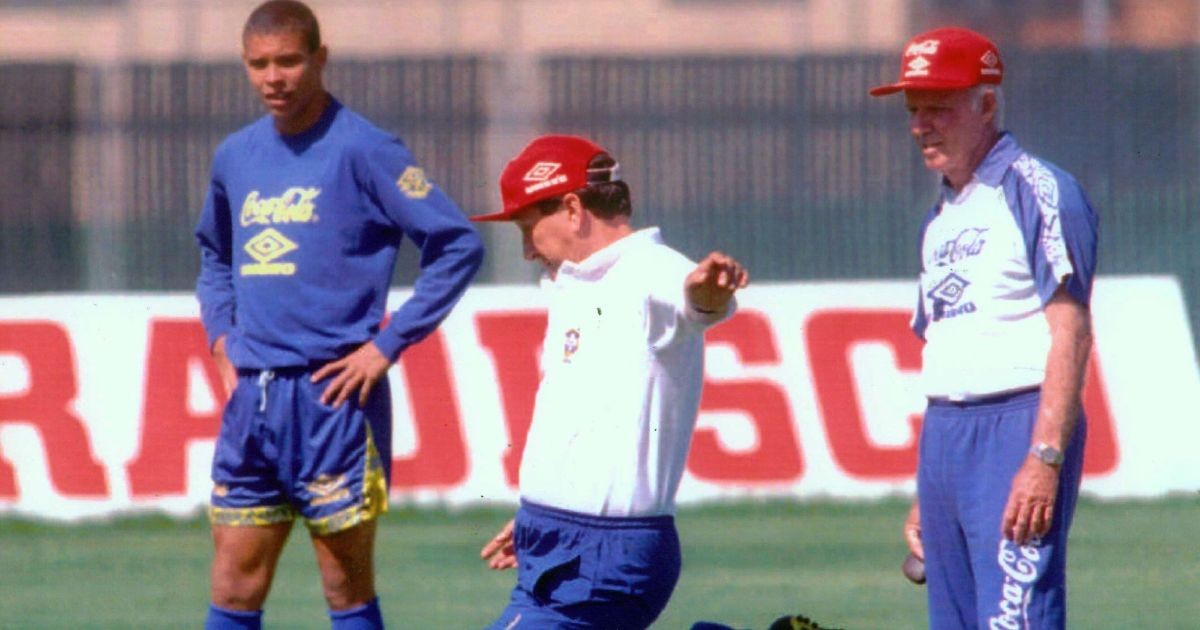 São Cristóvão provoca Cruzeiro em post sobre Ronaldo: “Não formaram ele”