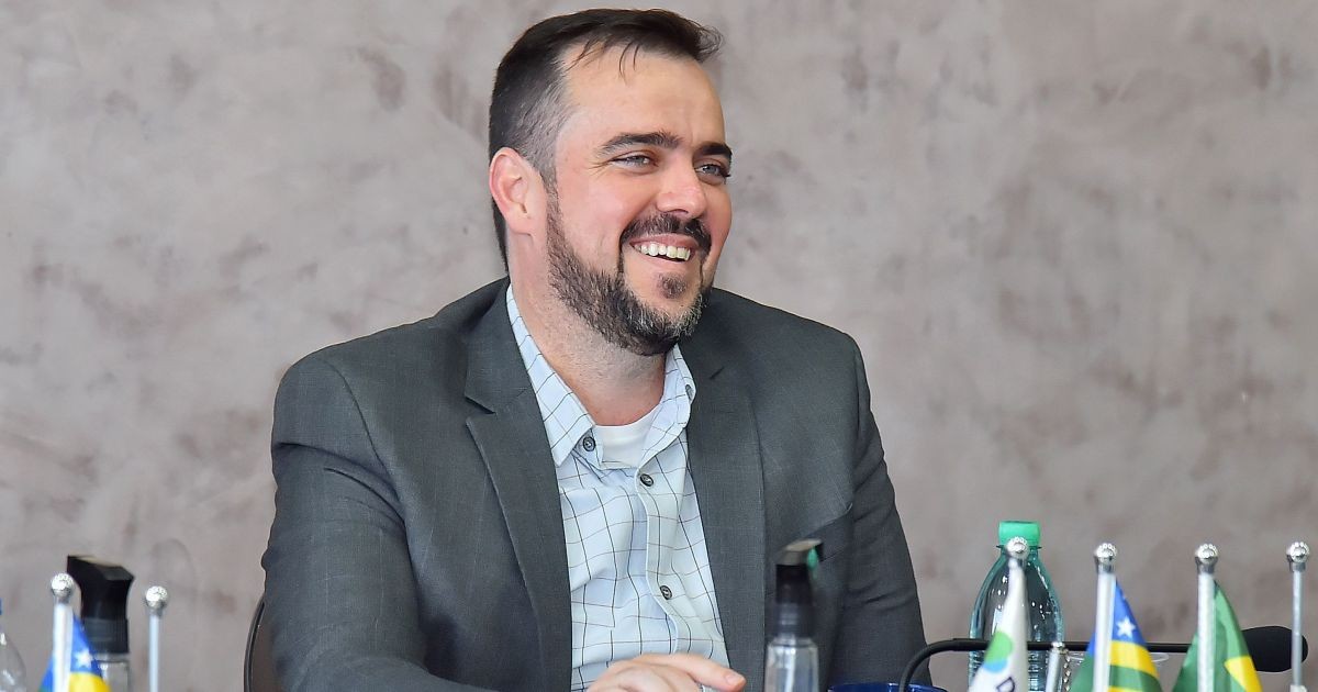 Quem é Gustavo Mendanha, candidato ao Senado por Goiás