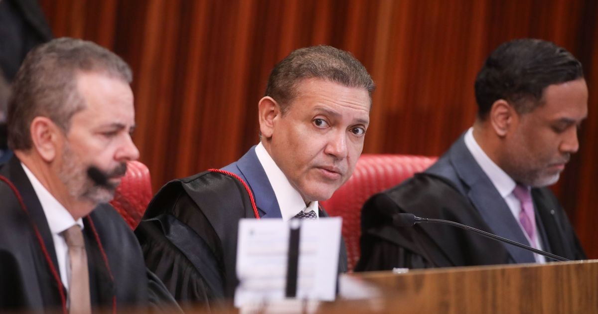 Kassio manda tirar do ar posts de ministérios com propaganda institucional