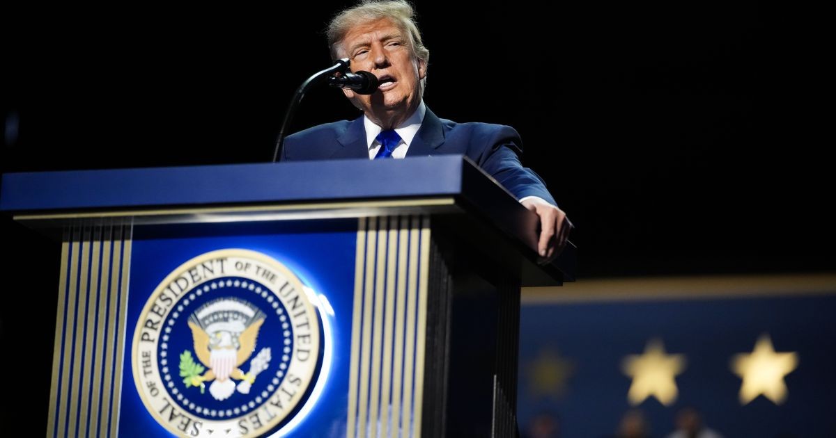 Pesquisa eleitoral mostra Trump em baixa e vantagem democrata no Congresso