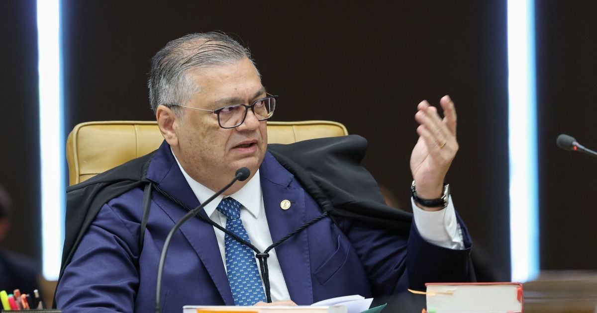 Master: Dino manda PF abrir investigação sobre suposta omissão da CVM