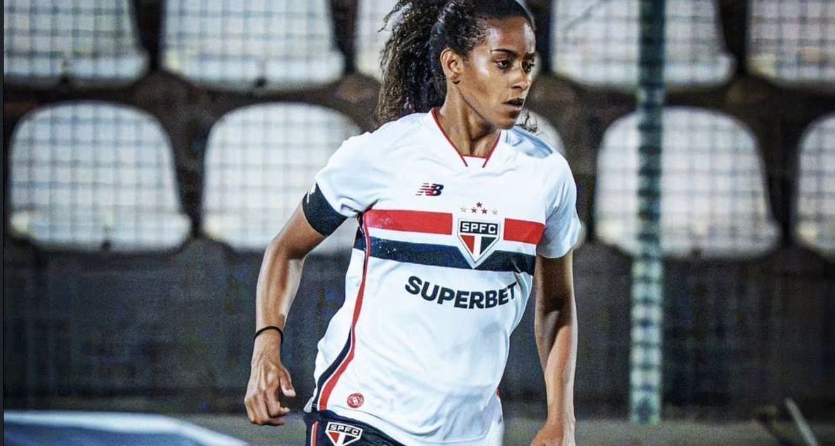 “Traz segurança”: Tayla destaca força defensiva contra o Corinthians