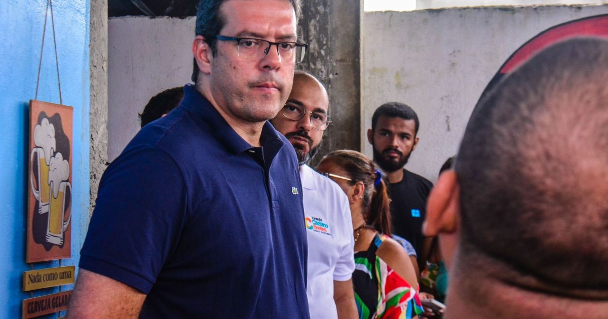 Mendonça pede vista e adia decisão sobre candidatura de Dr. Furlan no Amapá