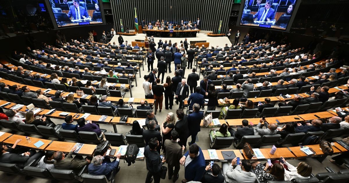 Veja a lista dos candidatos a deputado federal no Ceará