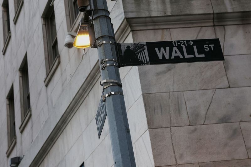 Wall Street fecha sem rumo após falas diretor do Fed sobre elevar juros