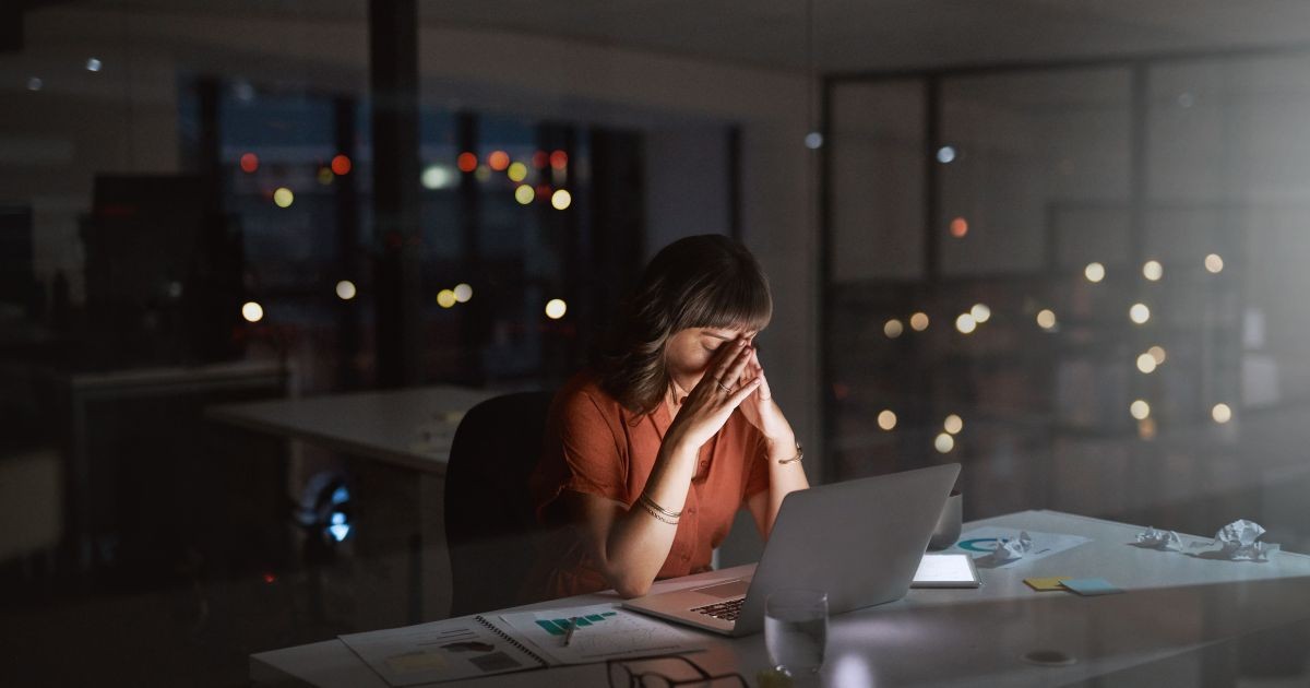 Empresas podem ser multadas se descumprirem regras voltadas à saúde mental