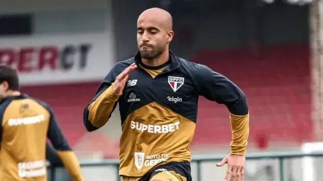 Lucas Moura treina parcialmente no São Paulo; time pode ter outro reforço