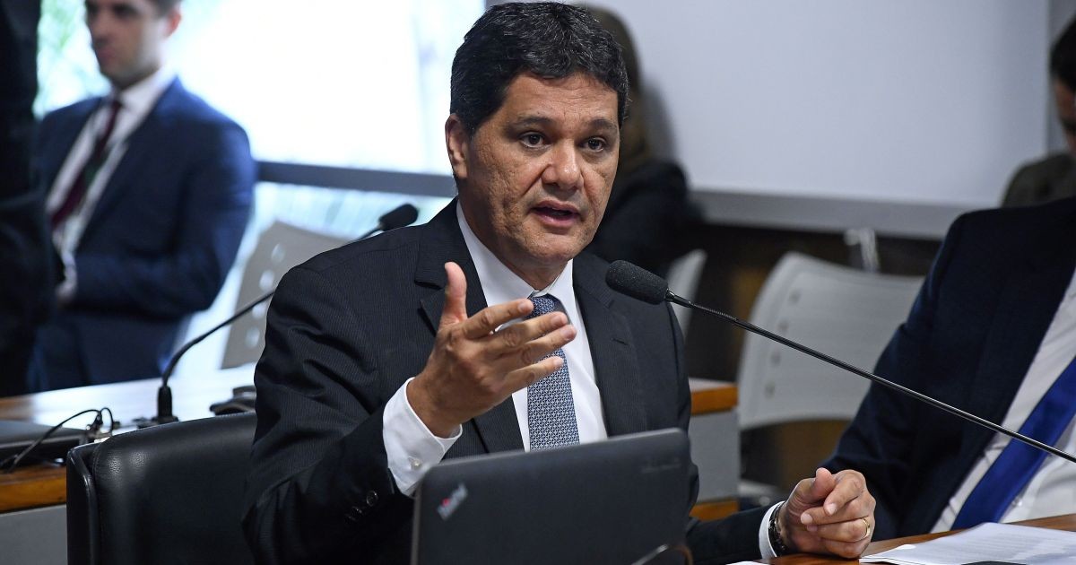 Real Time: Ricardo Ferraço lidera 1º e 2º turnos no Espírito Santo