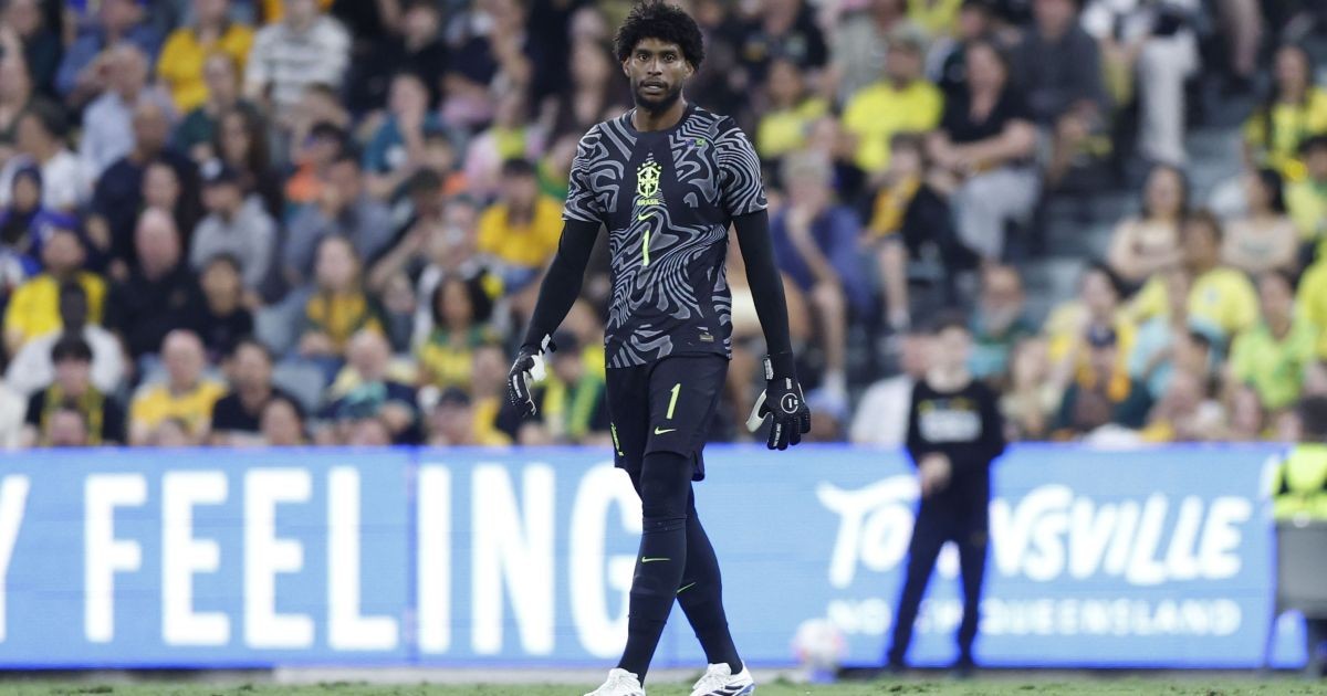 Falha? Torcida se divide após reação de Hugo Souza no gol da Austrália