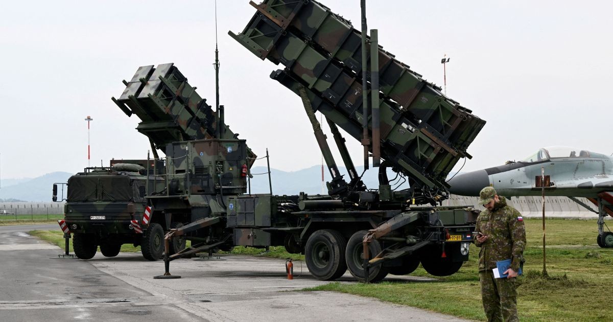 Ucrânia poderá fabricar mísseis Patriot dos EUA, diz Zelensky