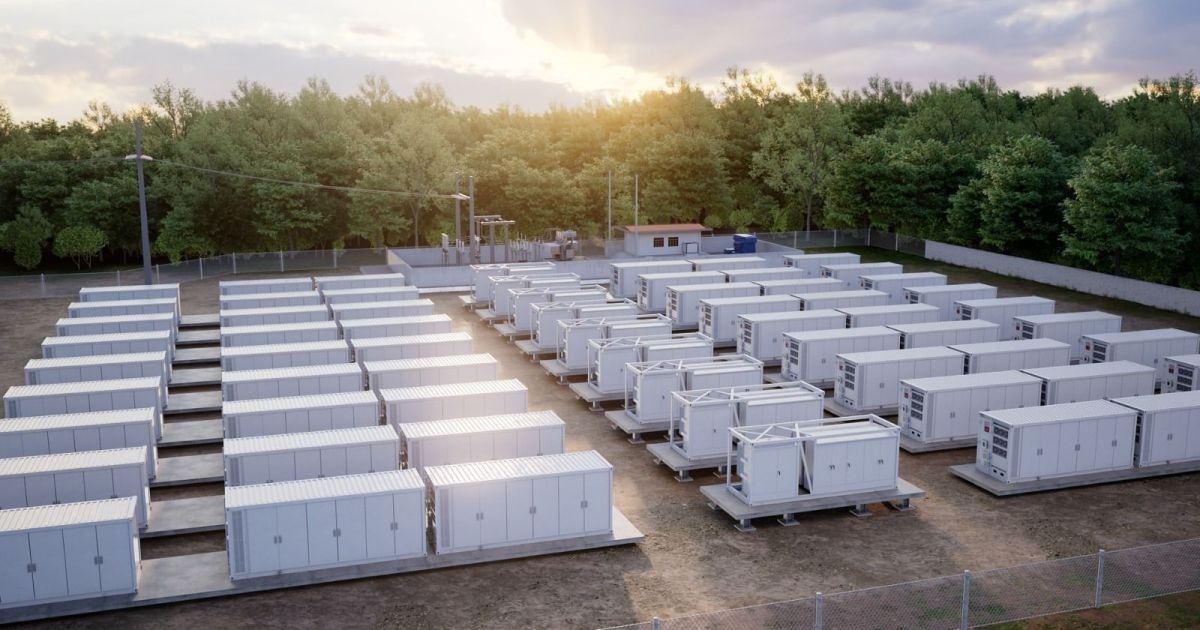 WEG anuncia R$ 330 milhões para dobrar capacidade de fábrica de baterias