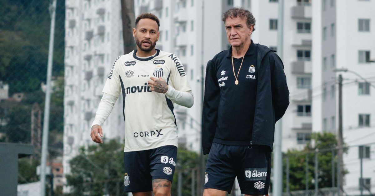 Neymar avança em recuperação e inicia treinos no gramado