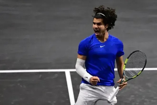 Alcaraz salva match points e empata Laver Cup em Londres