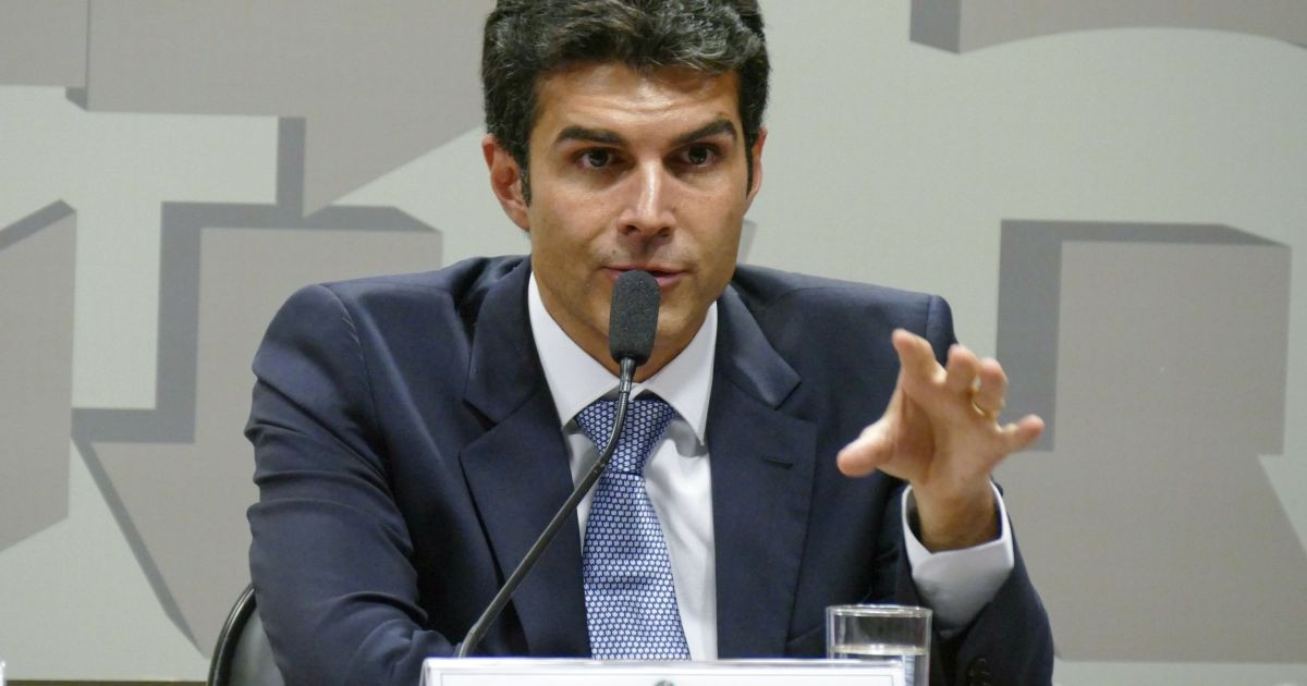 Quaest: Helder lidera disputa pelo Senado no PA; 2ª vaga tem empate técnico