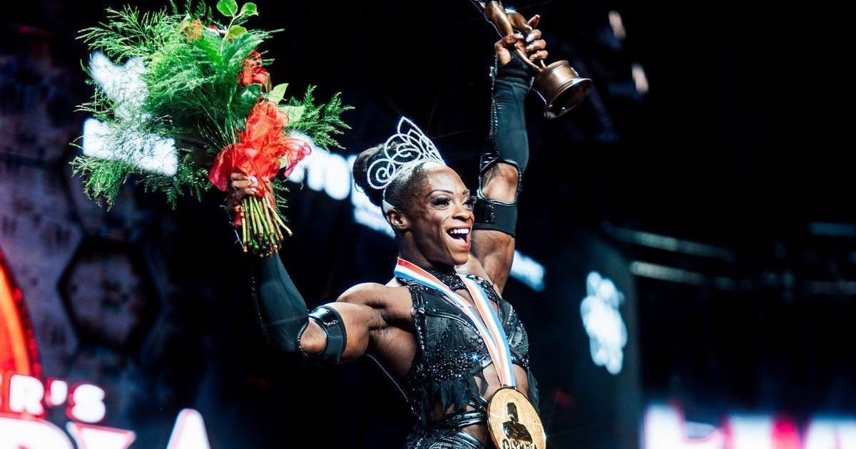 Mr. Olympia: Michelle Fredua-Mensah vence e é bicampeã na categoria Fitness