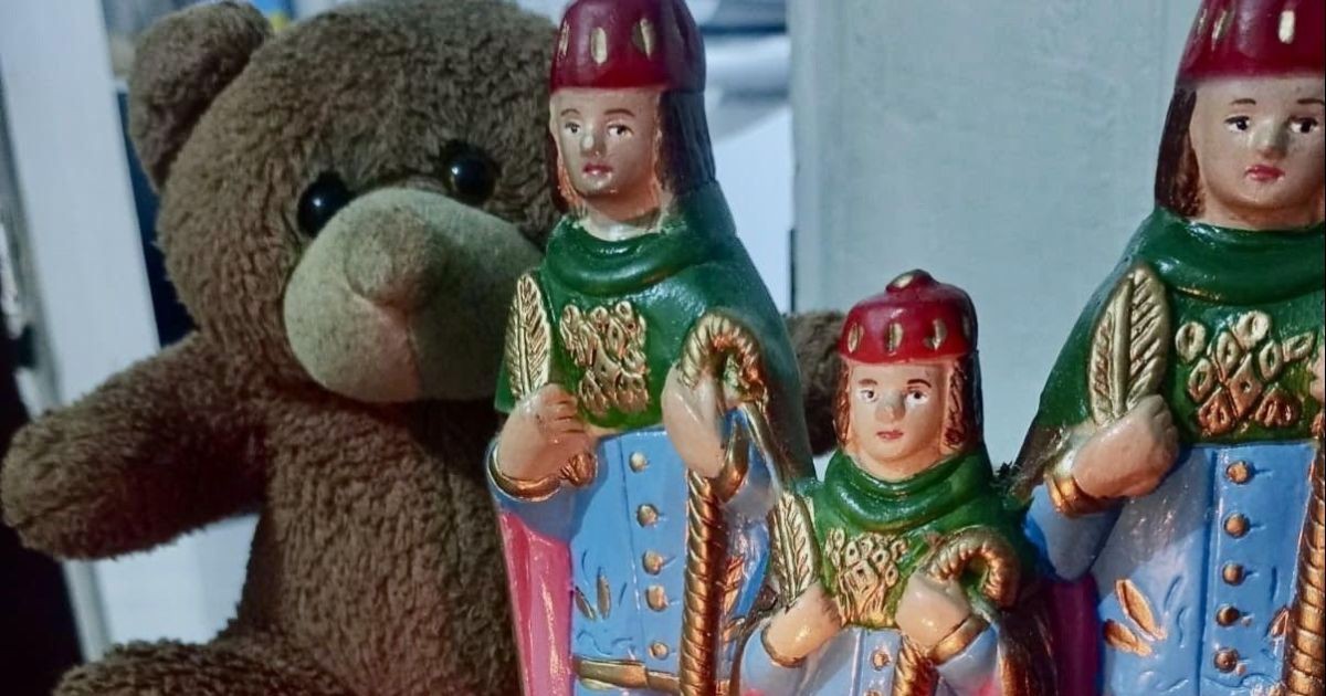 Por que Cosme e Damião virou tradição além da religião?