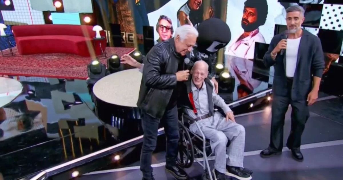 Antônio Fagundes reencontra colega de sua 1ª peça de teatro após 60 anos