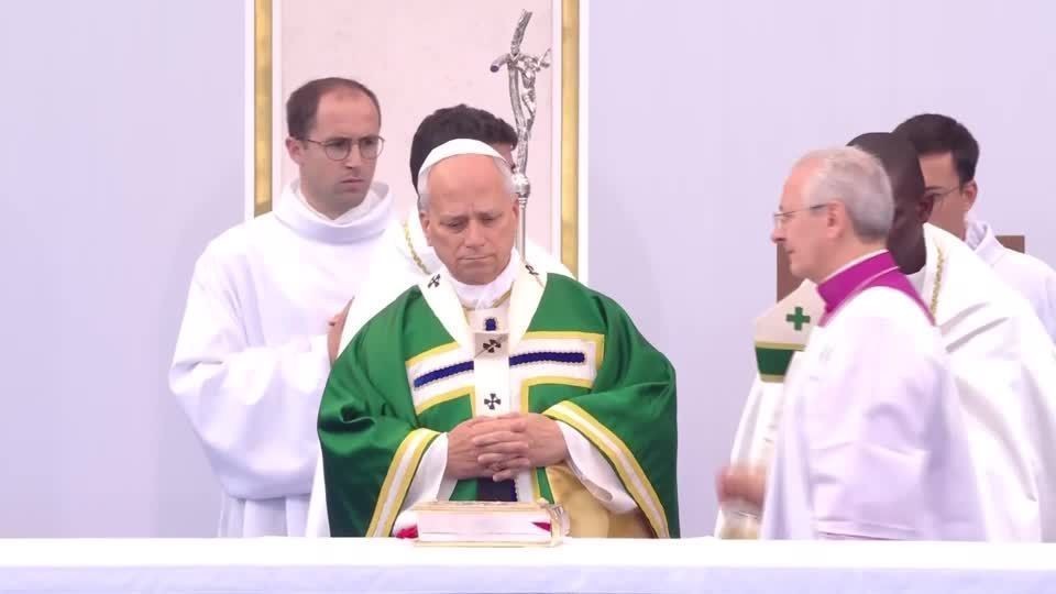 Papa Leão XIV pede que Igreja Católica admita as próprias falhas