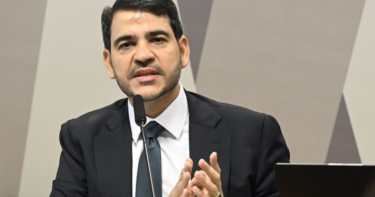 Sem citar fake news, Messias diz que CNBB sofre ataque injusto de Flávio