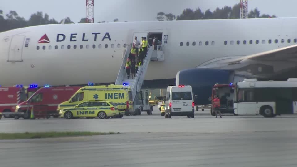 Voo da Delta com destino a Boston faz pouso de emergência em Portugal