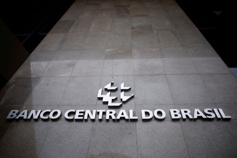 Empresários veem inflação maior e pessimismo com economia cresce, aponta BC