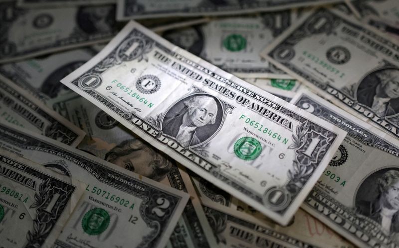 Títulos dos EUA disparam com petróleo e temor de nova alta de juro pelo Fed