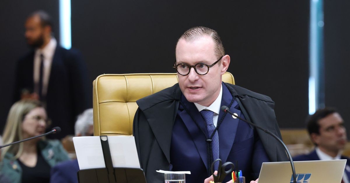 Zanin manda Anatel garantir acesso gratuito a serviços do TSE nas eleições