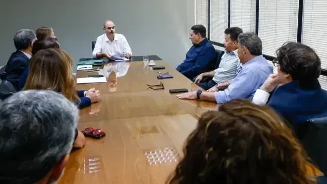 Governo de MG vai patrocinar clubes após proibição de bets