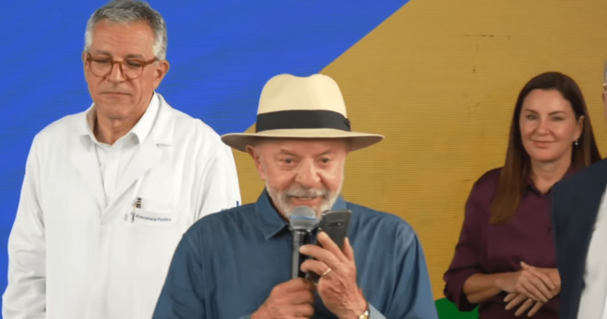 Lula liga para Dino, ministro do STF, durante agenda em Belém