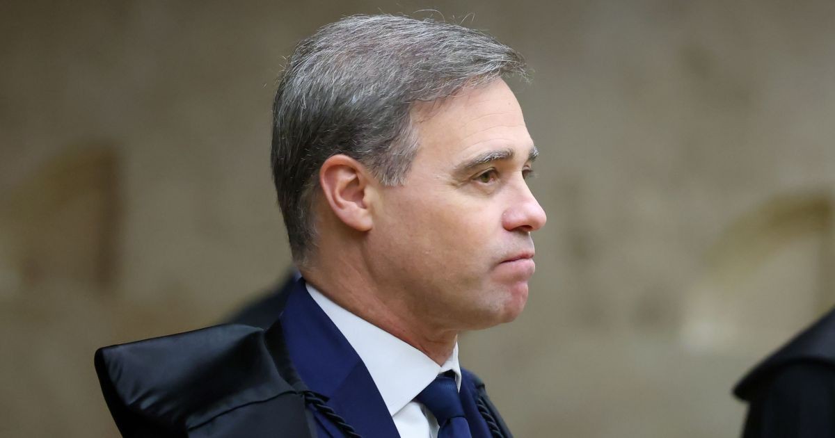 Mendonça reconsidera decisão e libera post de deputada sobre Nossa Senhora